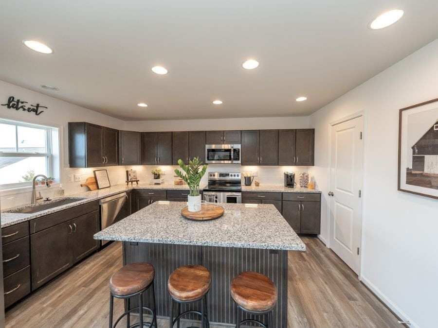 Builder Images 4 Out of 10