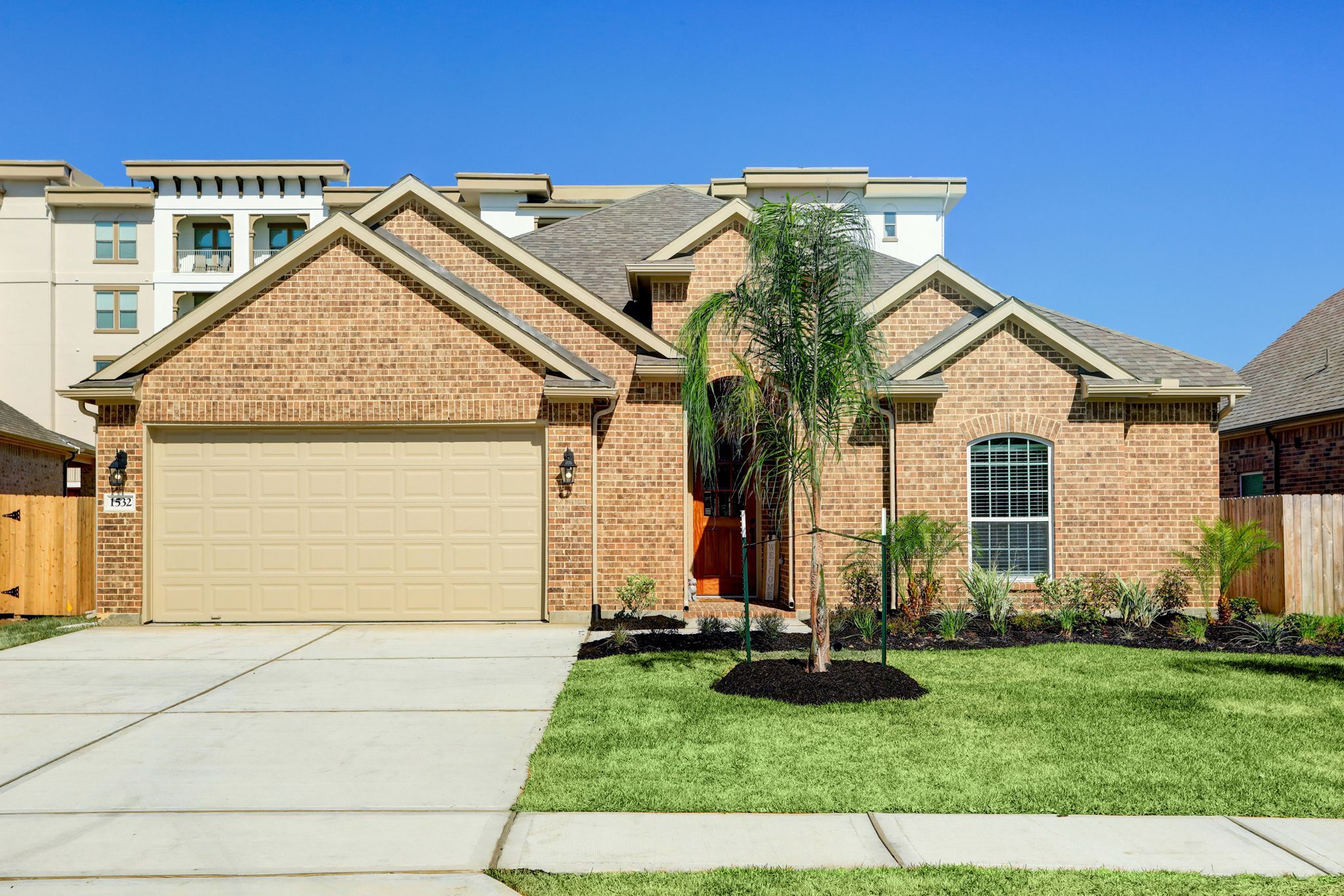 Builder Images 4 Out of 24