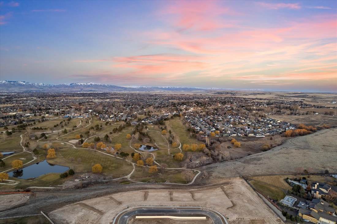 Builder Images 2 Out of 21