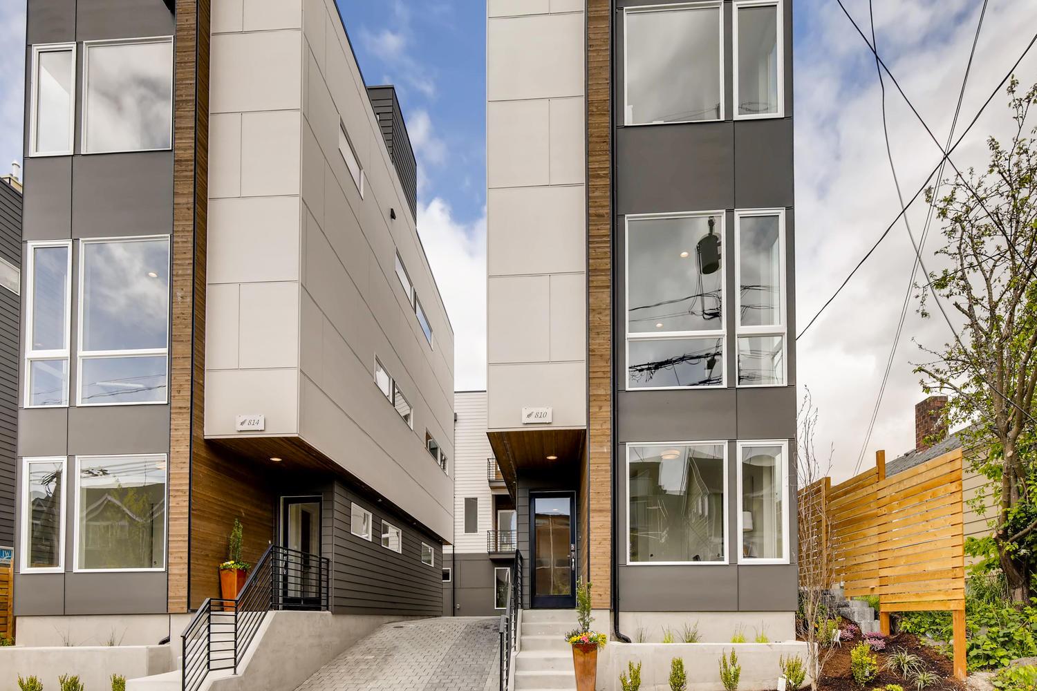 Builder Images 3 Out of 24