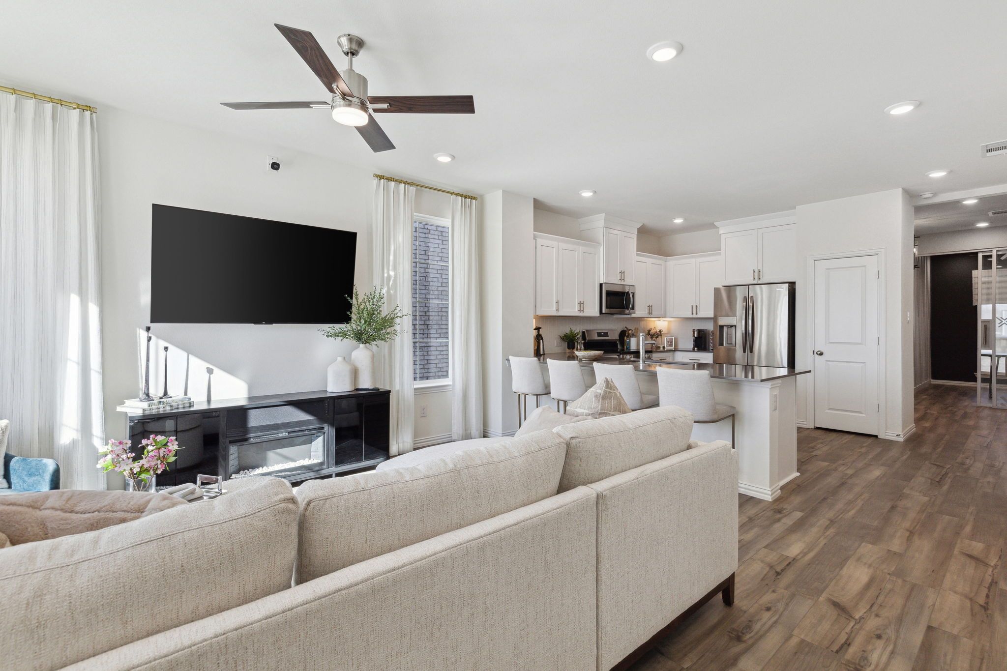 Builder Images 7 Out of 24