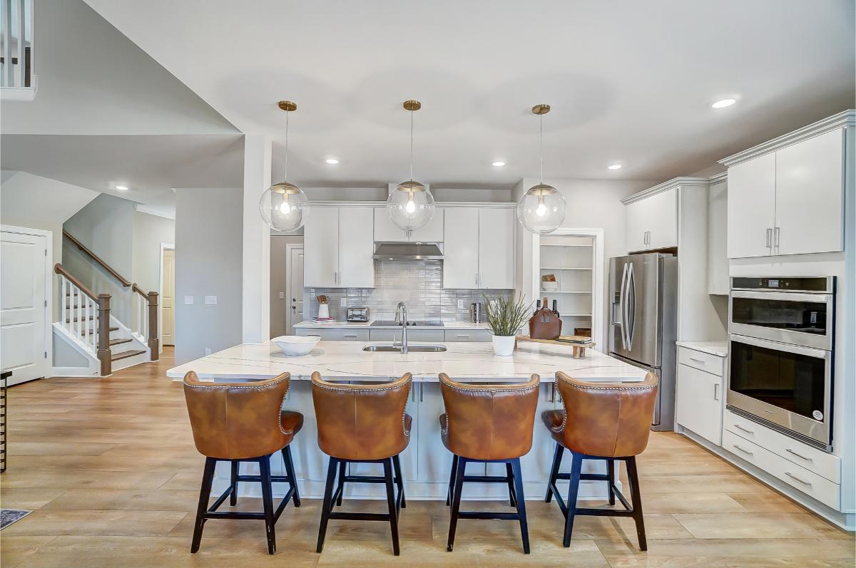 Builder Images 4 Out of 24