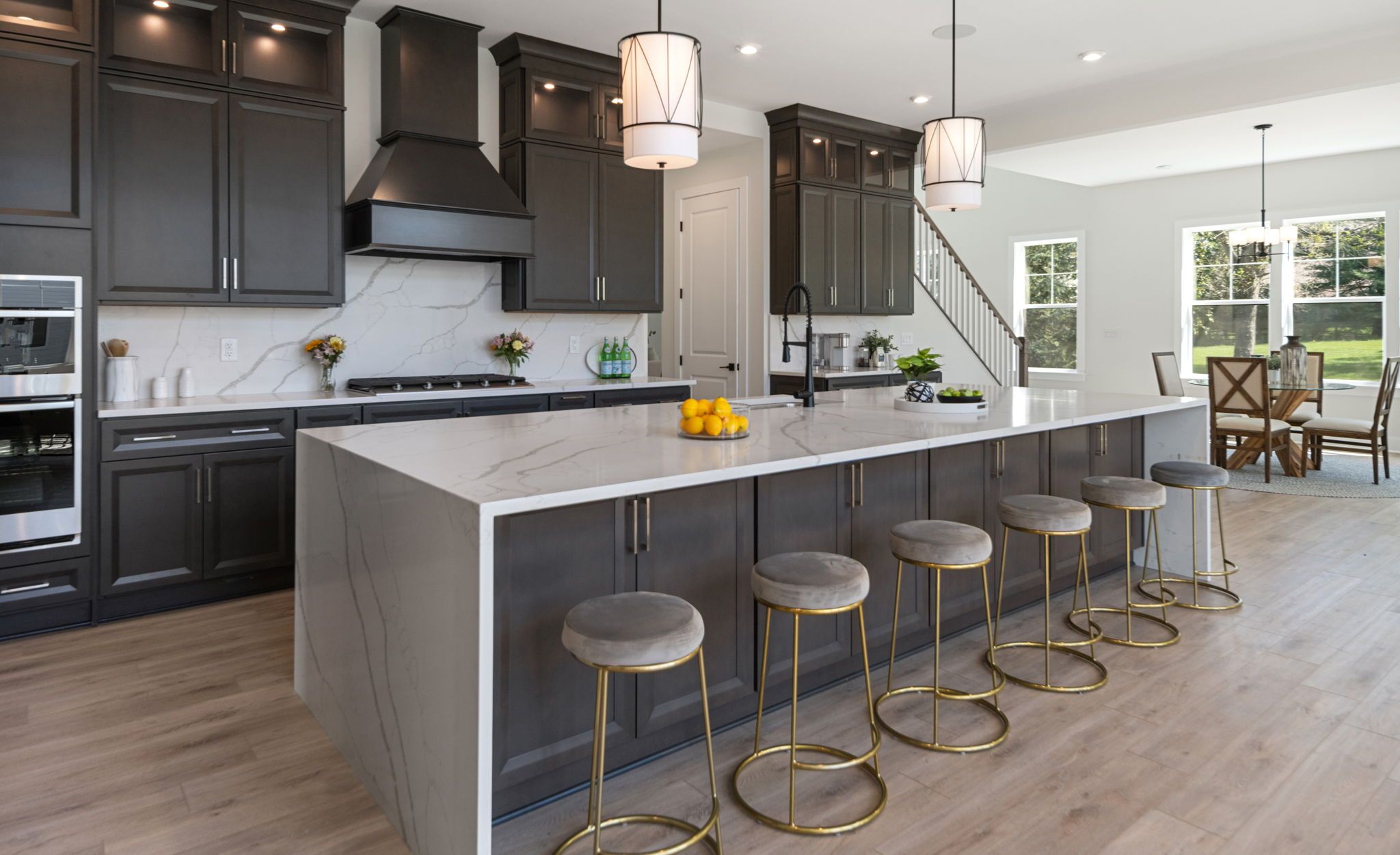 Builder Images 4 Out of 24