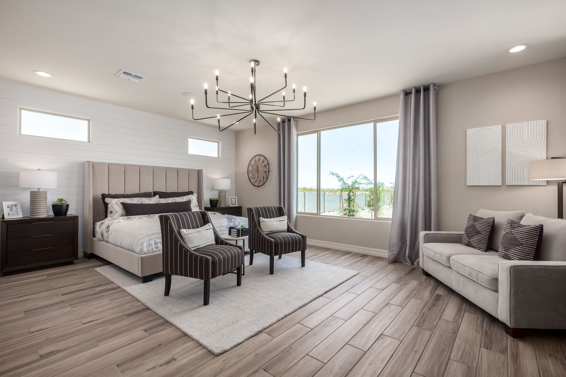 Builder Images 4 Out of 24