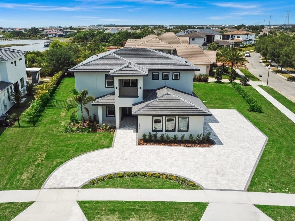 Builder Images 3 Out of 24