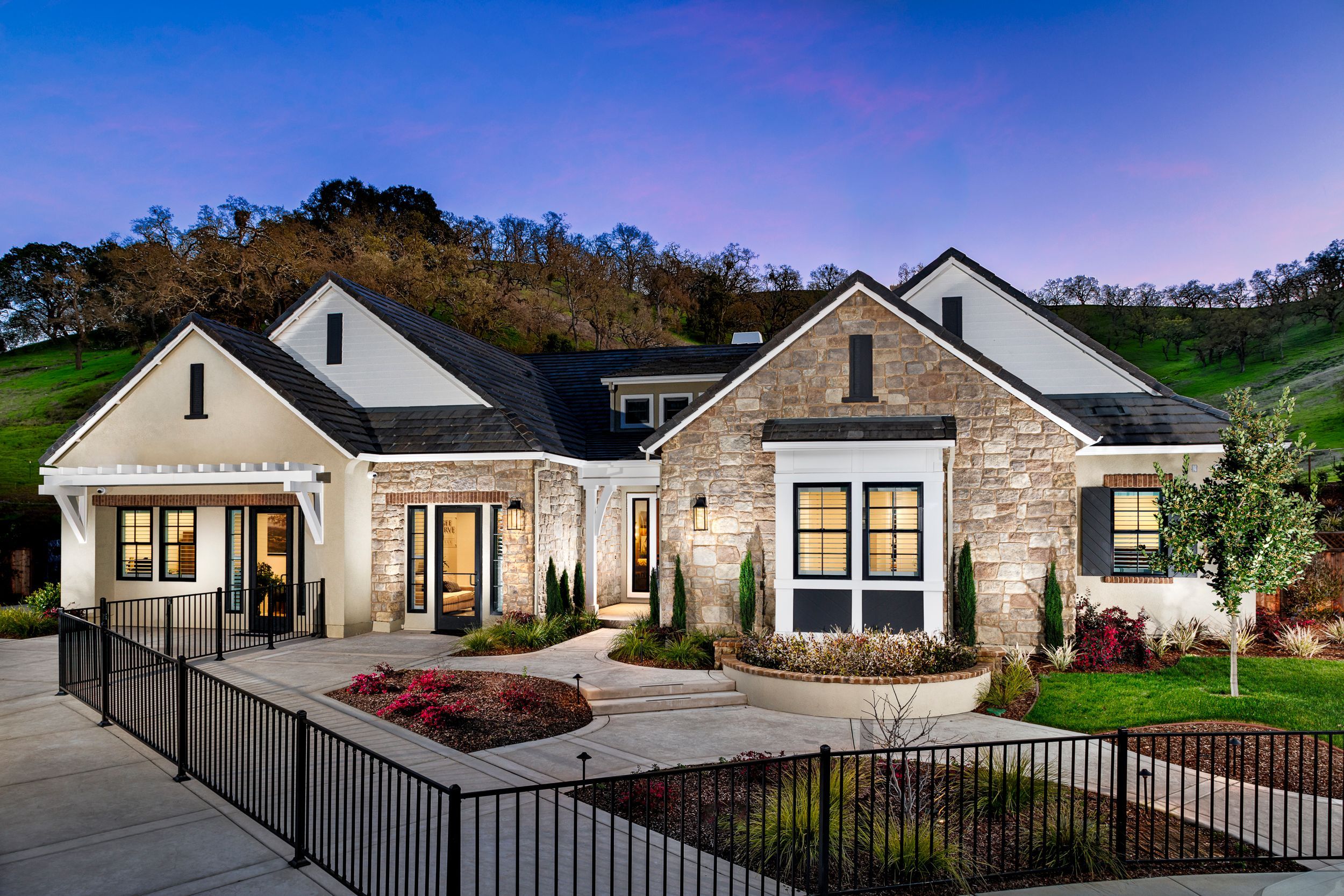 Builder Images 2 Out of 24