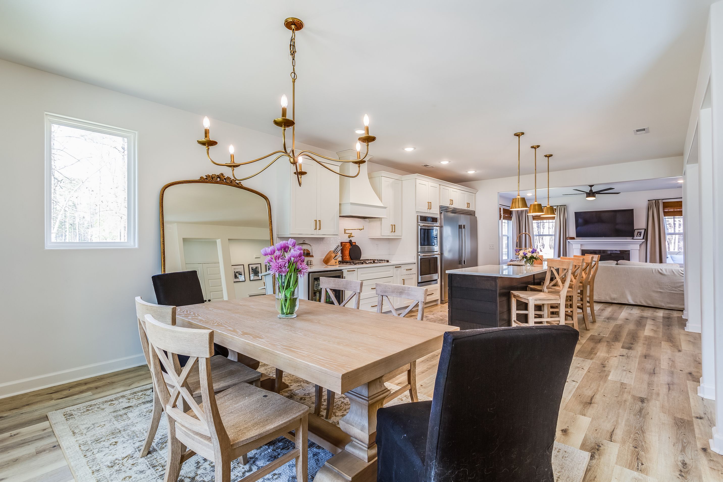 Builder Images 2 Out of 24