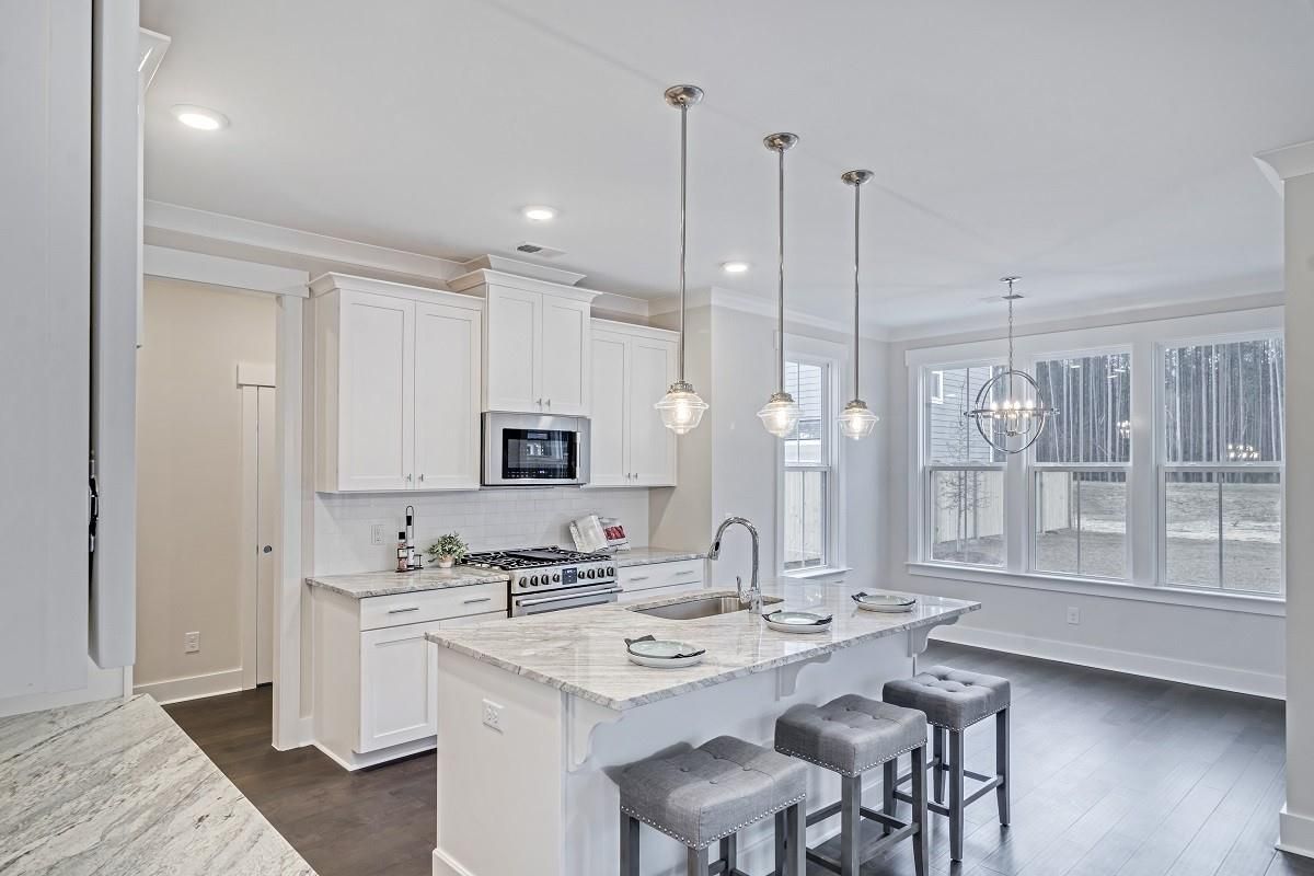 Builder Images 4 Out of 23