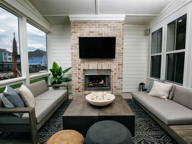 Builder Images 8 Out of 23