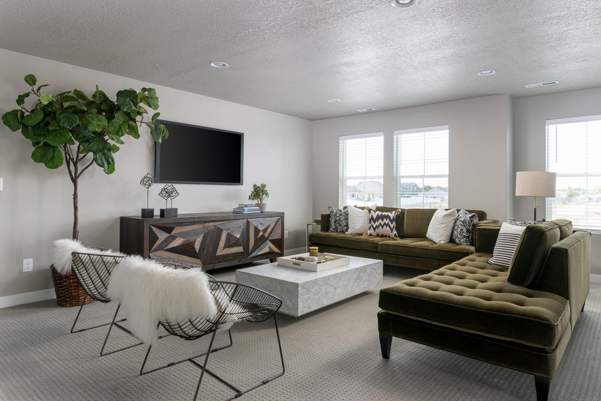 Builder Images 2 Out of 24