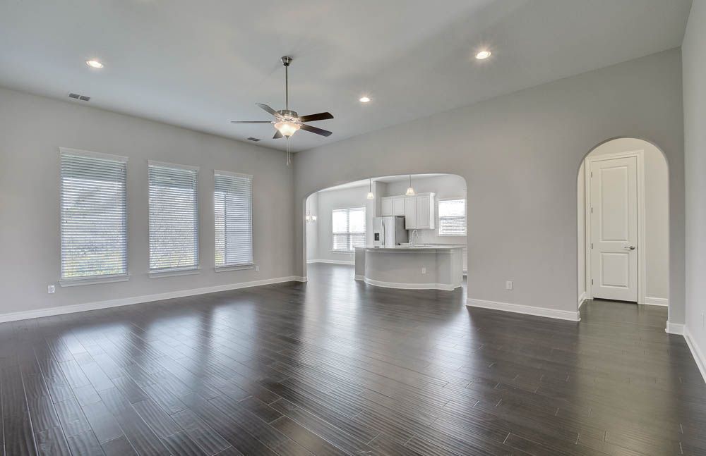 Builder Images 2 Out of 16