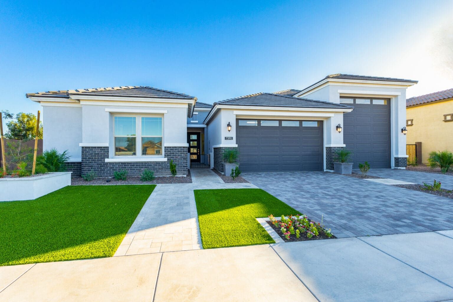 Builder Images 1 Out of 3