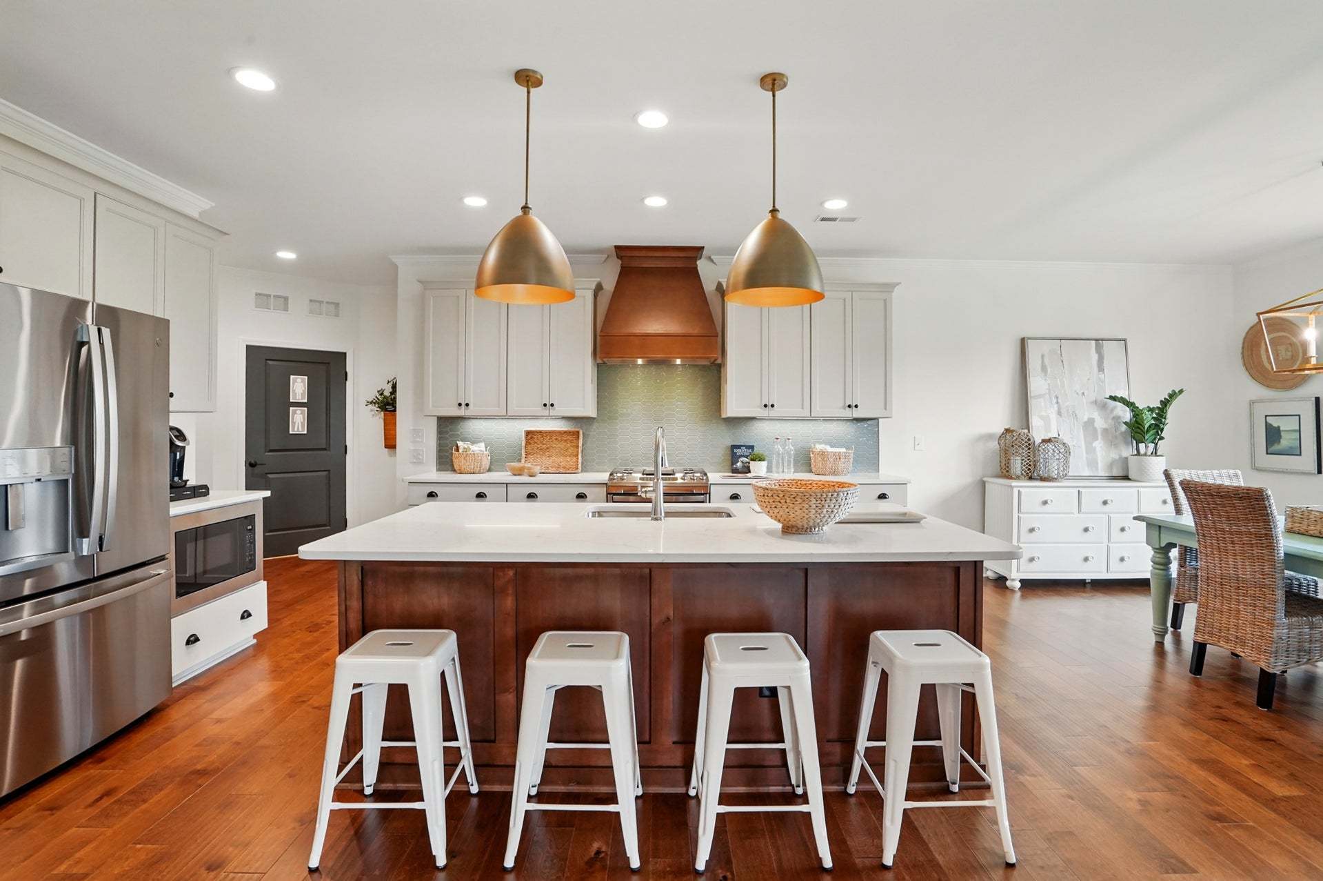 Builder Images 4 Out of 24