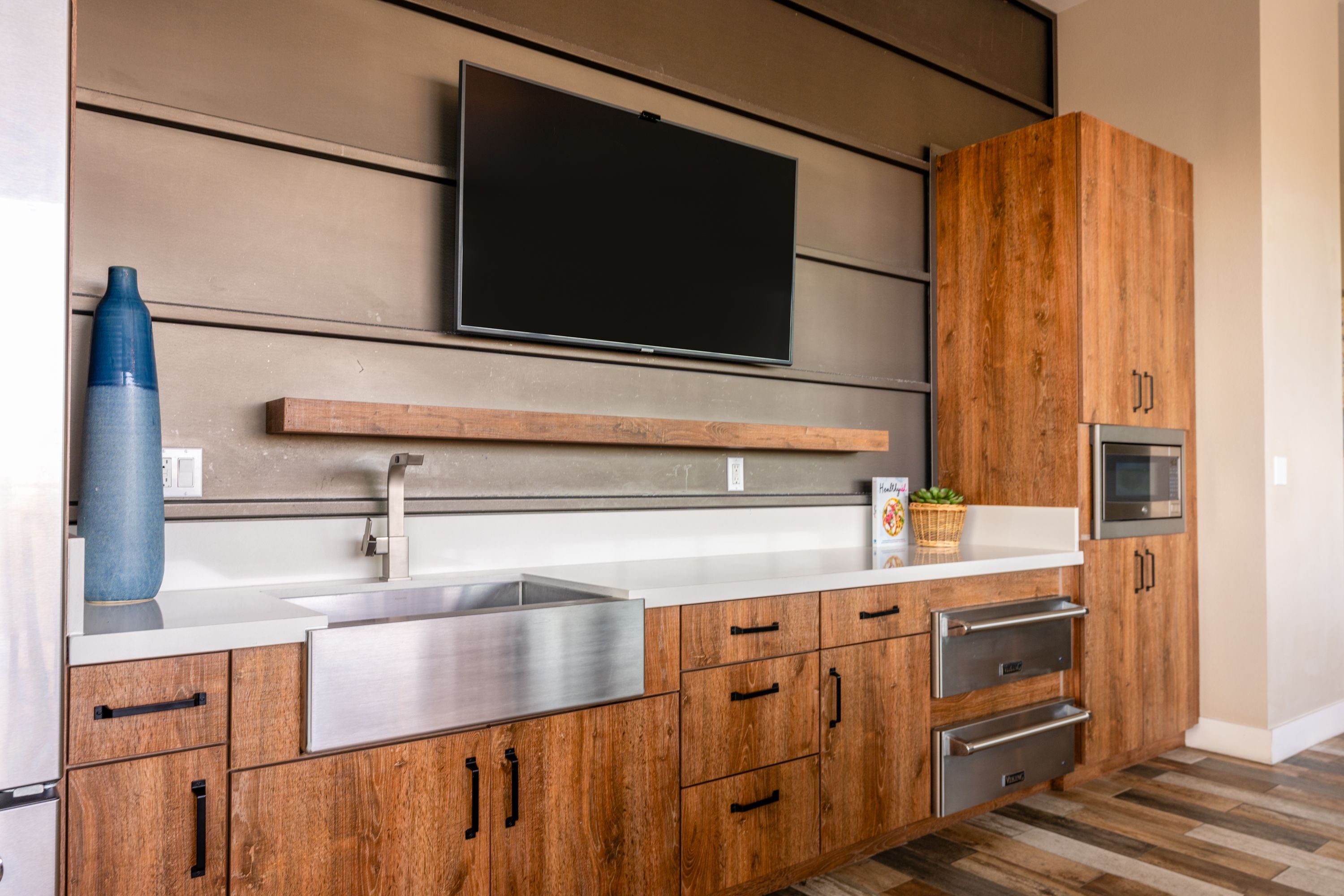 Builder Images 12 Out of 24