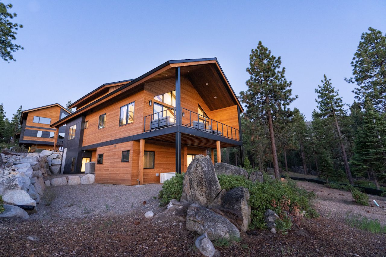 Builder Images 4 Out of 24