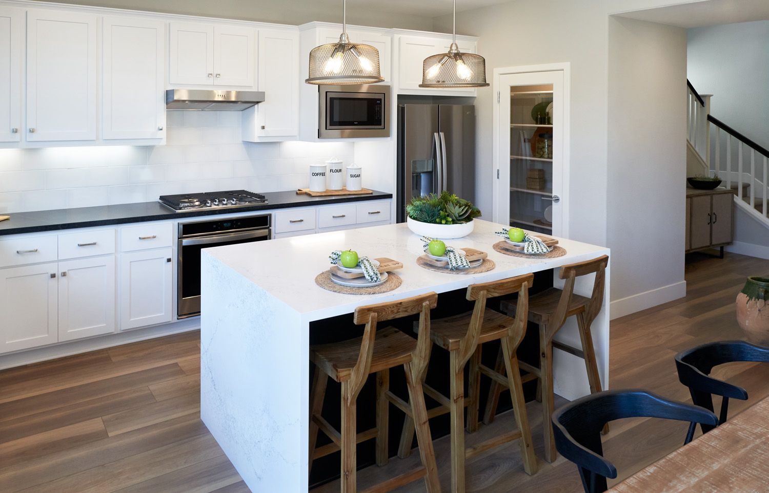 Builder Images 2 Out of 24