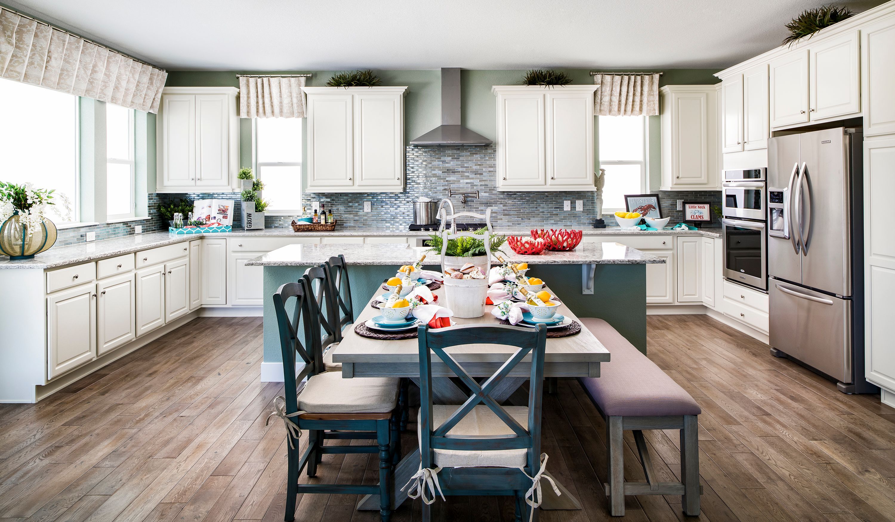 Builder Images 4 Out of 17