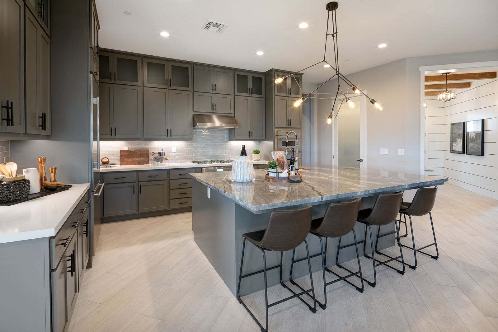 Builder Images 4 Out of 24