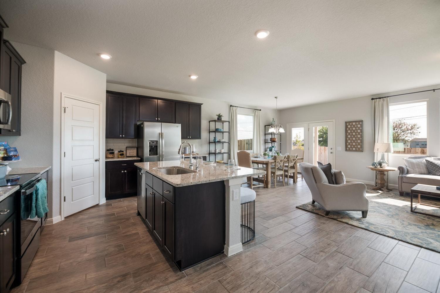 Builder Images 4 Out of 24