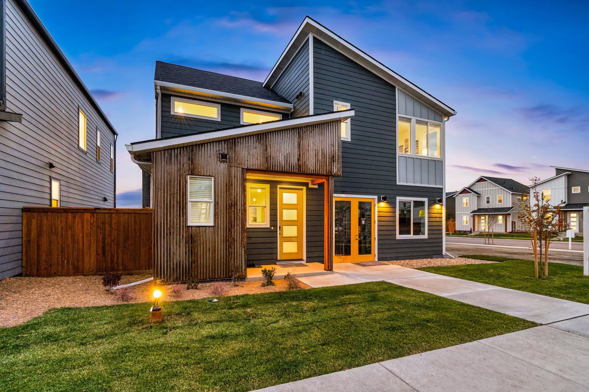 Builder Images 4 Out of 23