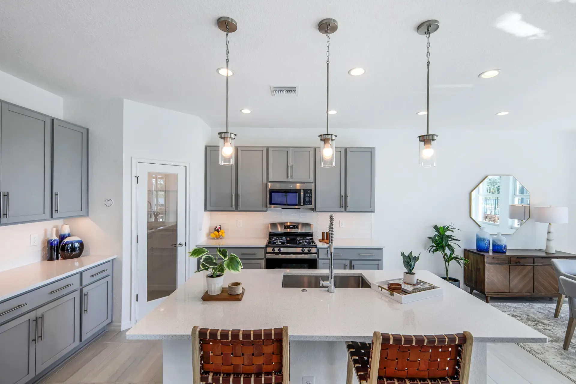 Builder Images 18 Out of 24