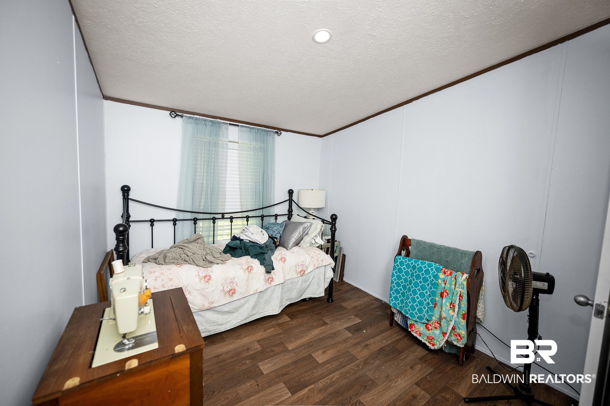 1336 Ridgewood Drive. Lillian, AL 36549