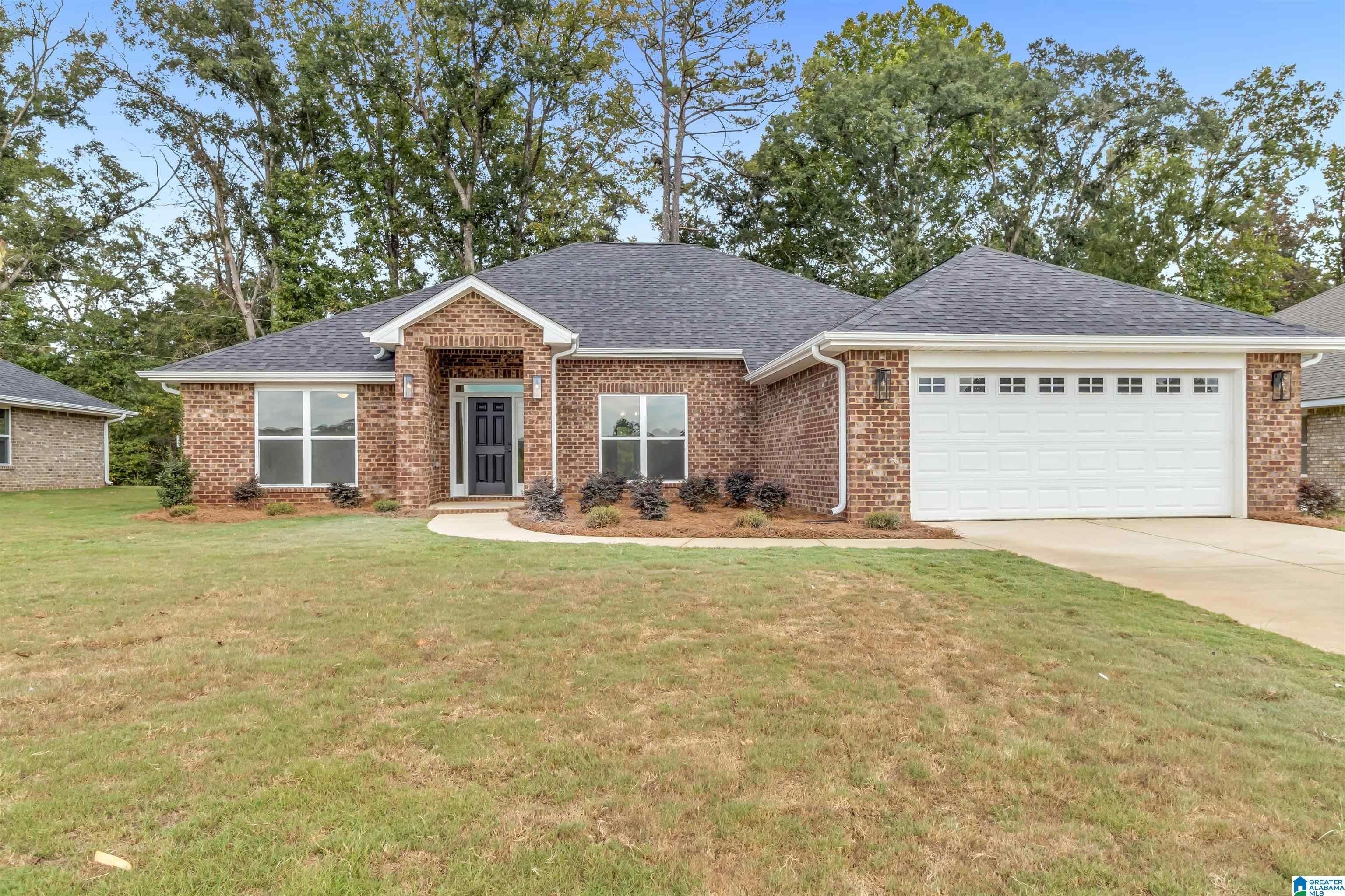 732 Jamestown Circle. Montevallo, AL 35115