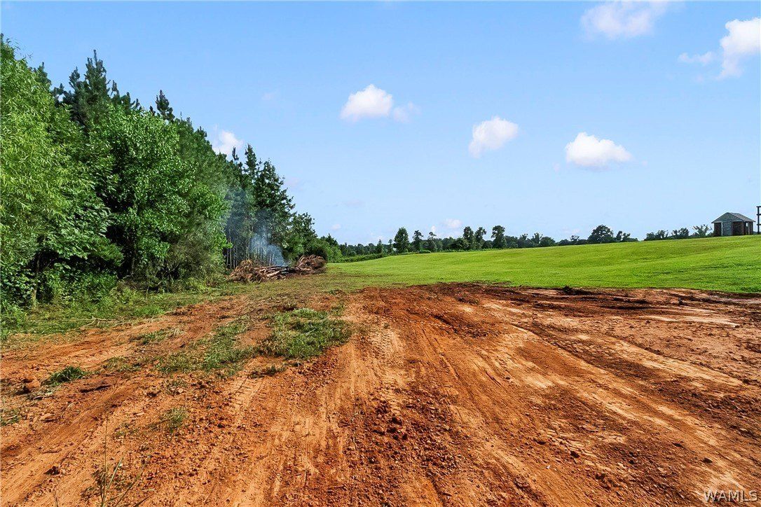 11604 Cripple Creek Road. Berry, AL 35546
