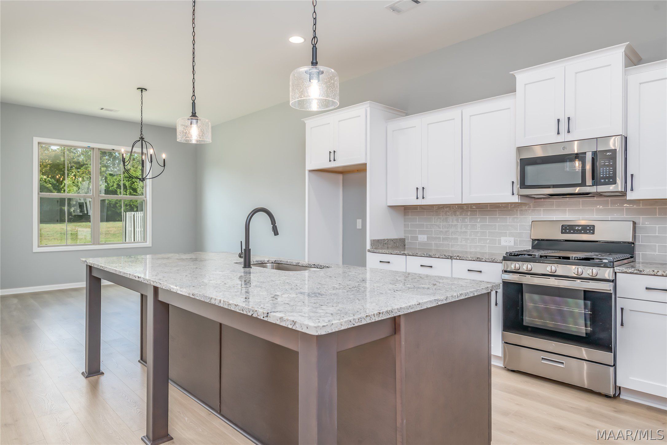 400 Hawthorne Ridge Drive. Montgomery, AL 36117
