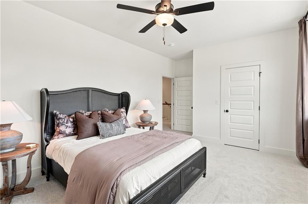 39 Sarah Lane. Auburn, AL 36830