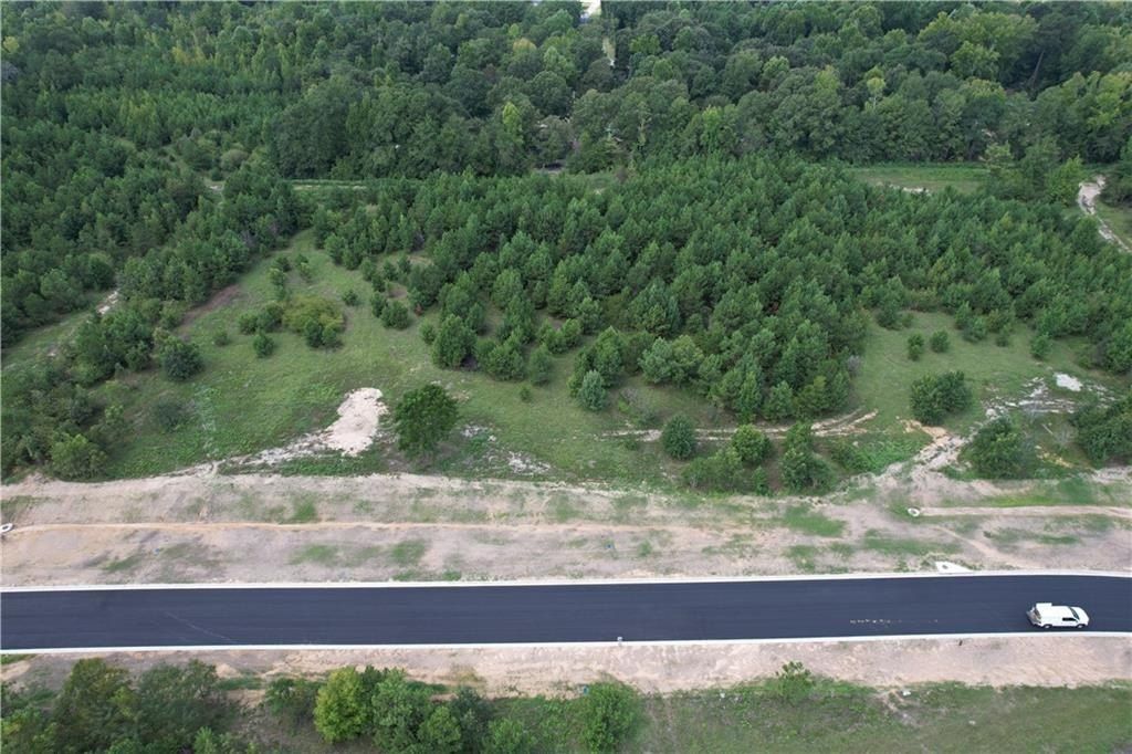 Homestead Lane Lot 19. Smiths Station, AL 36877