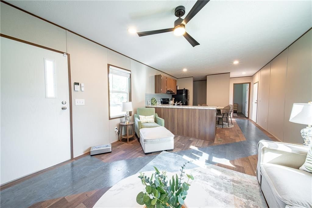 7A Lily Street. Hurtsboro, AL 36860