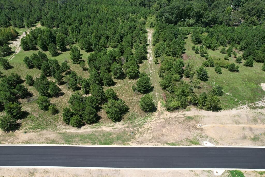 Homestead Lane Lot 17. Smiths Station, AL 36877