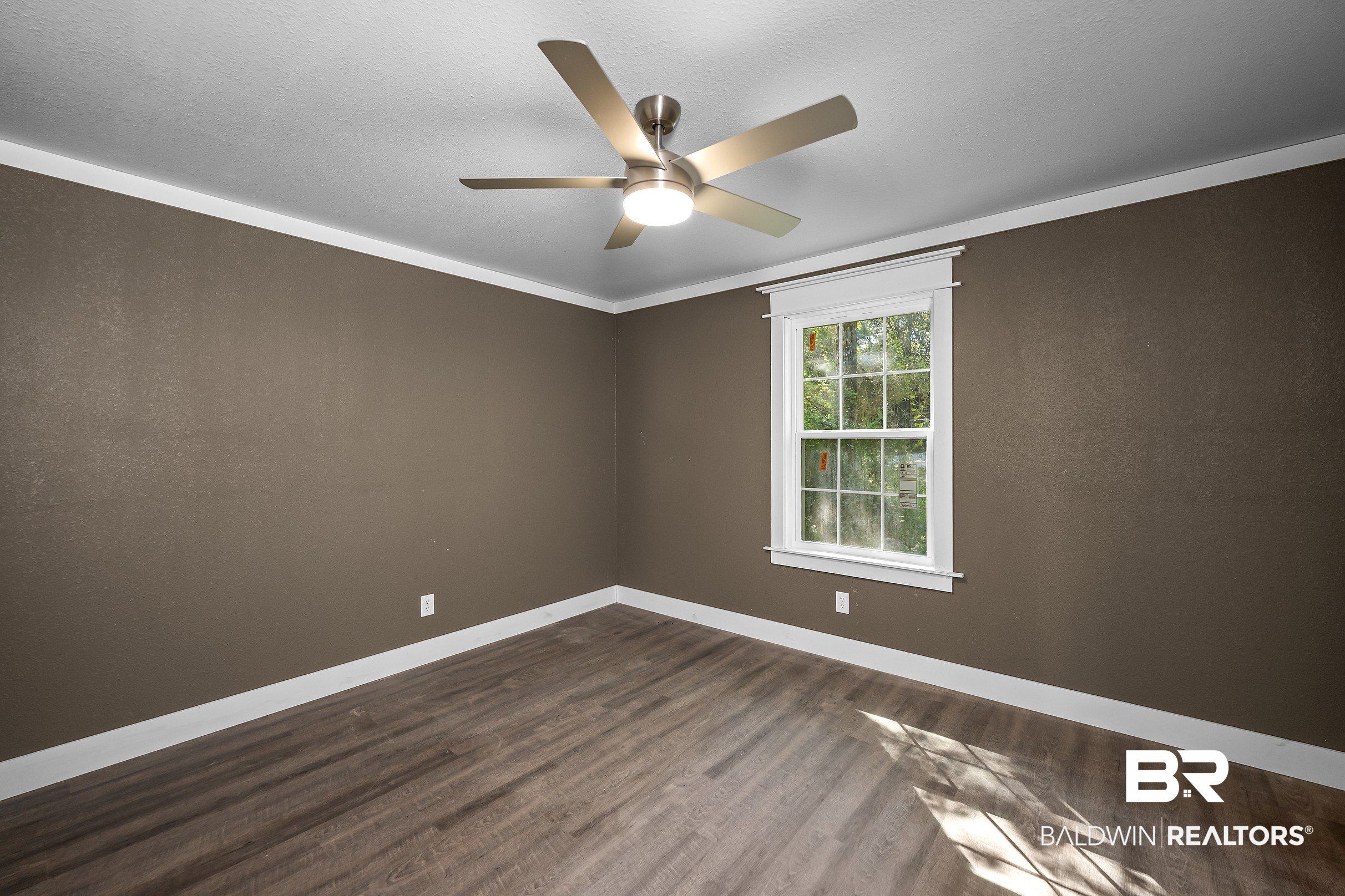 338 Ridgewood Drive. Daphne, AL 36526