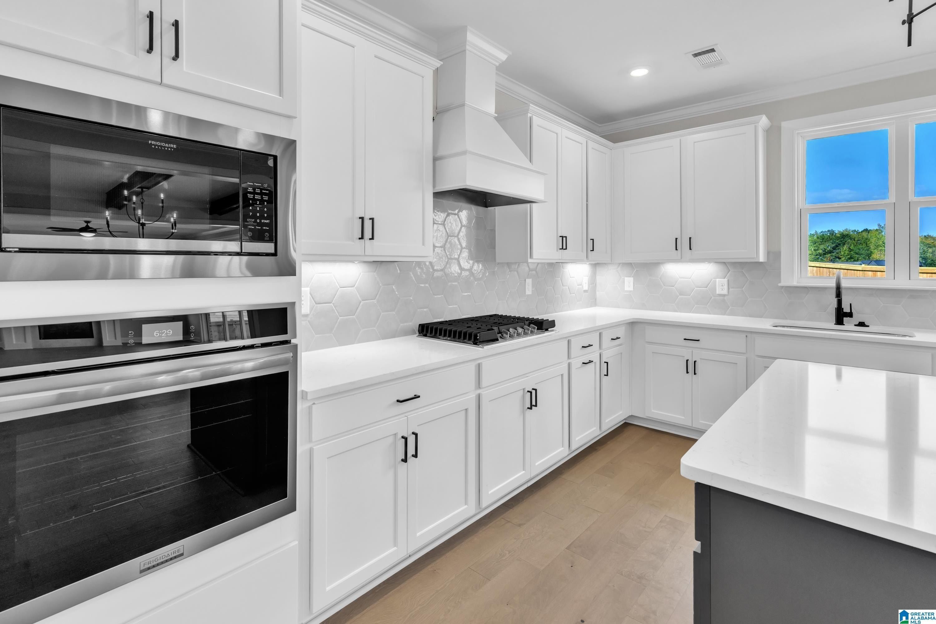 396 Blackridge Circle. Hoover, AL 35244