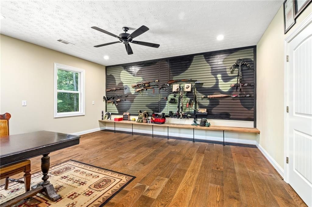41 Mcgee Road. Seale, AL 36875