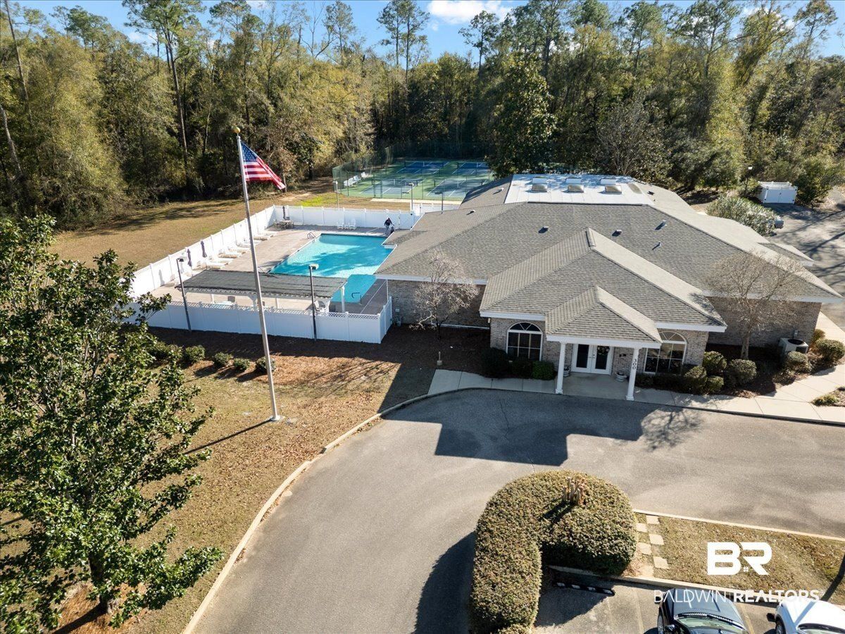 1752 Breckinridge Pl. Foley, AL 36535