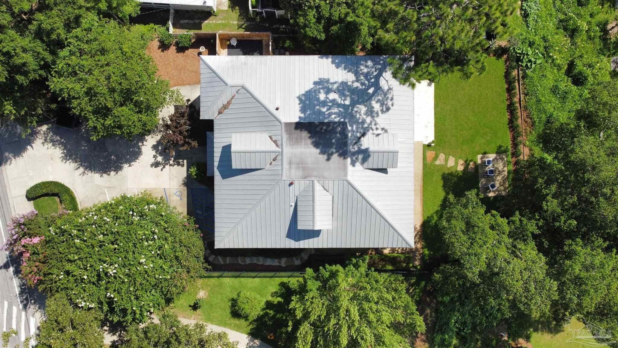 202 S Mobile St. Fairhope, AL 36532