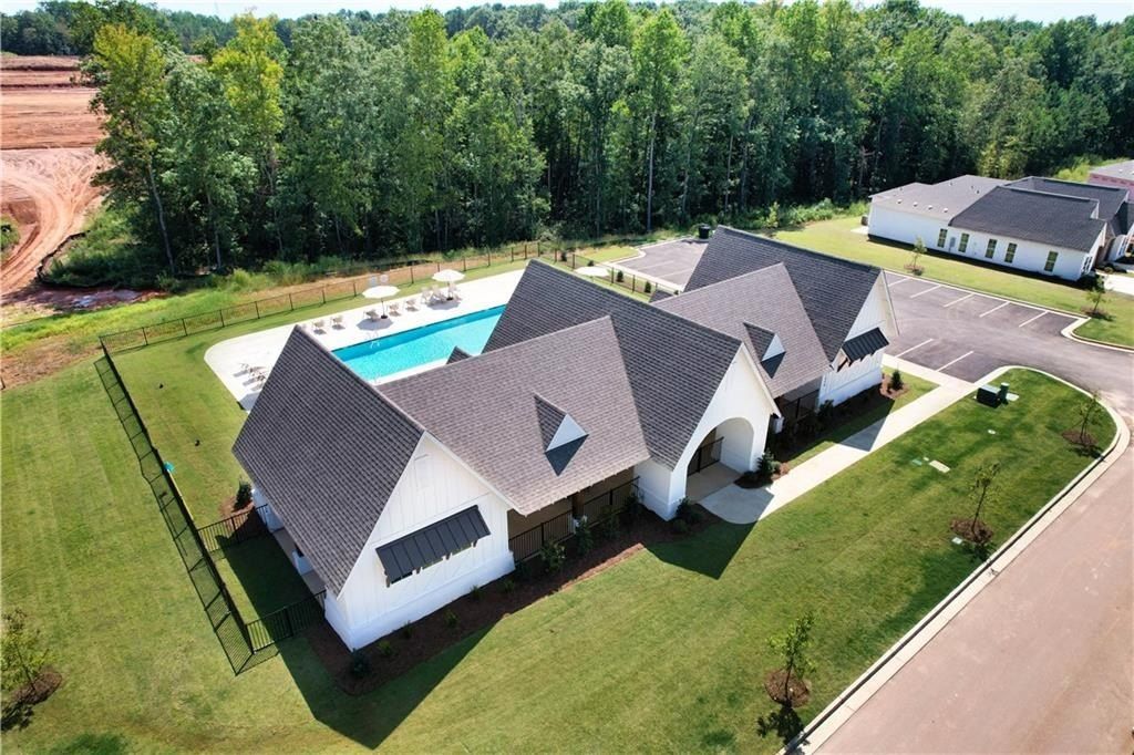 756 Hunters Way. Opelika, AL 36801