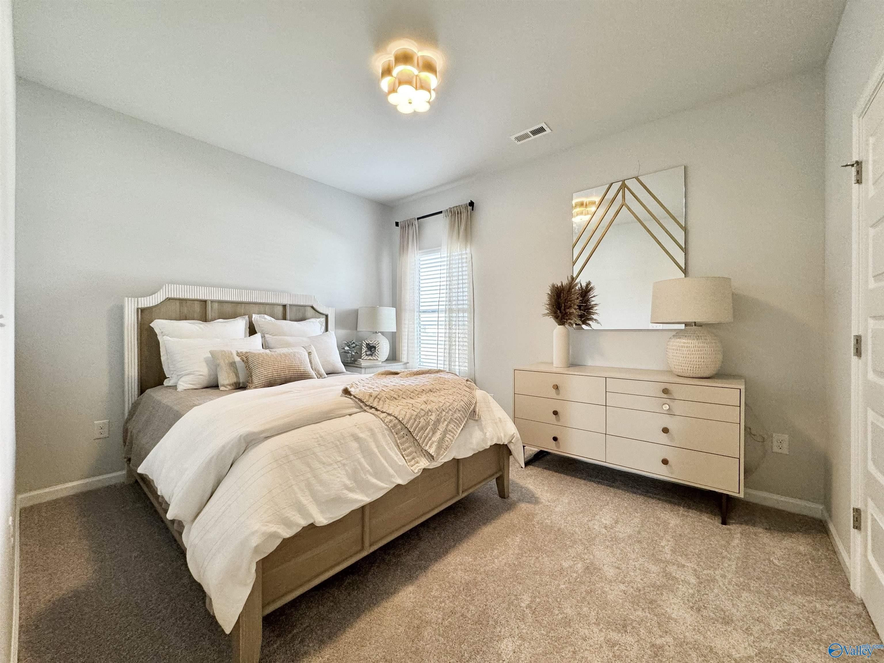 7281 Se Maple Creek Drive. Owens Cross Roads, AL 35763