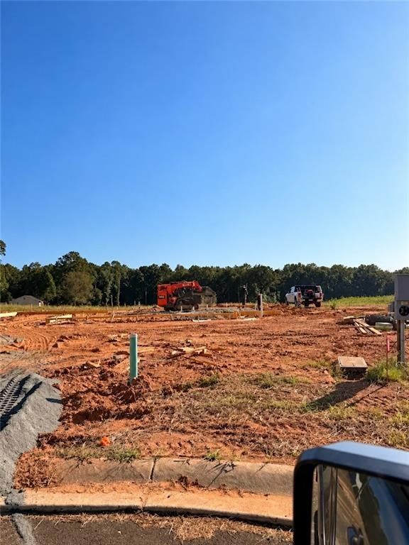 2301 Lismore Drive. Valley, AL 36854
