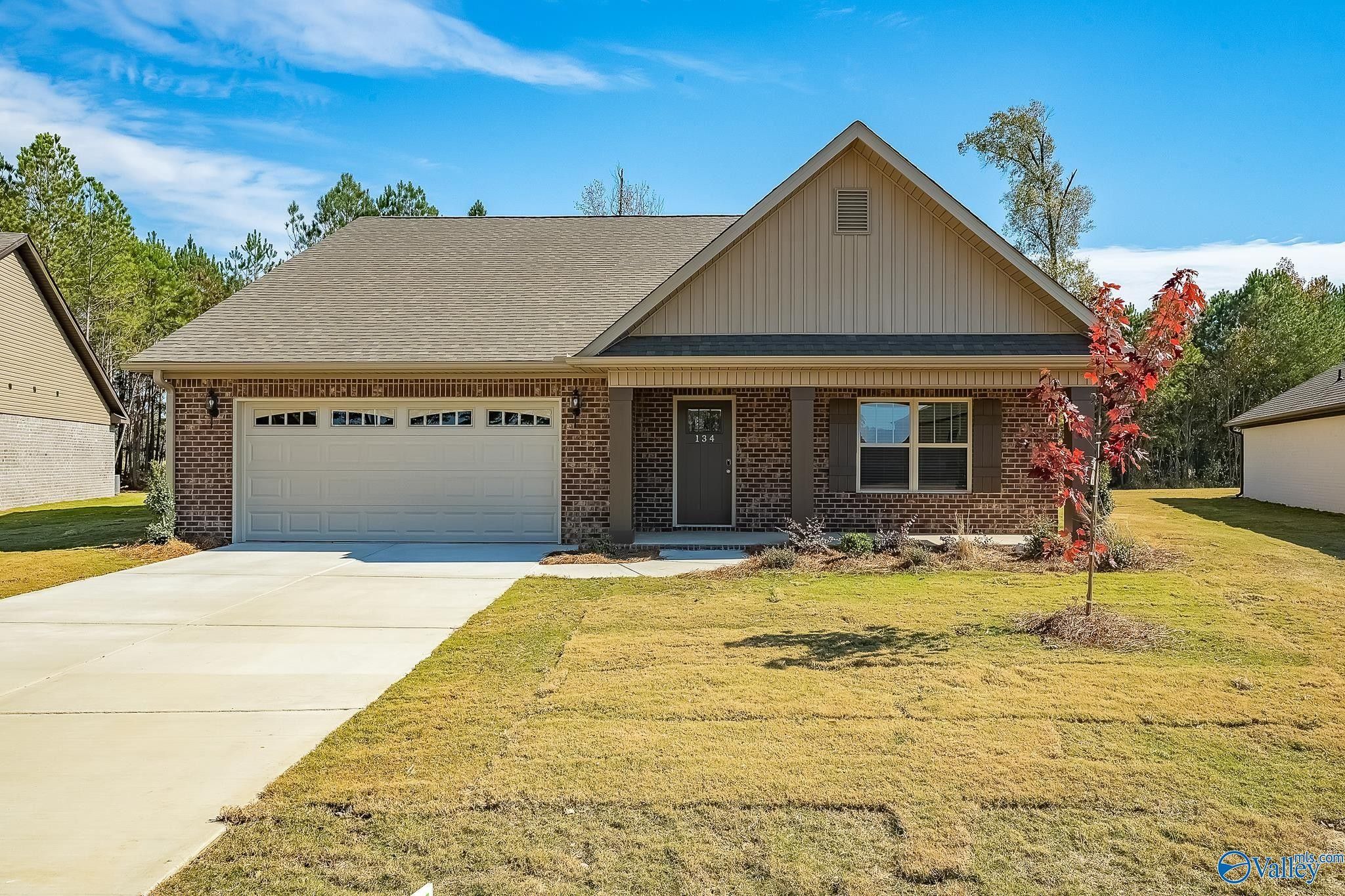 107 Barlow Way. Owens Cross Roads, AL 35763