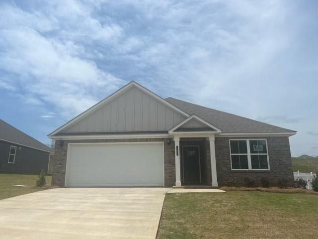 107 Sawtooth. Troy, AL 36081