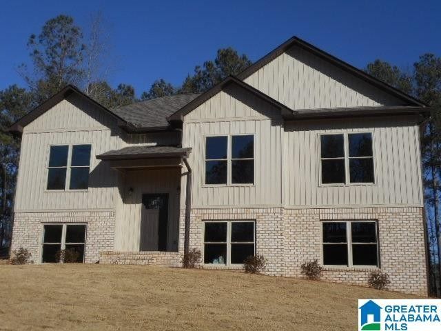 272 Willow Creek Drive. Lincoln, AL 35096