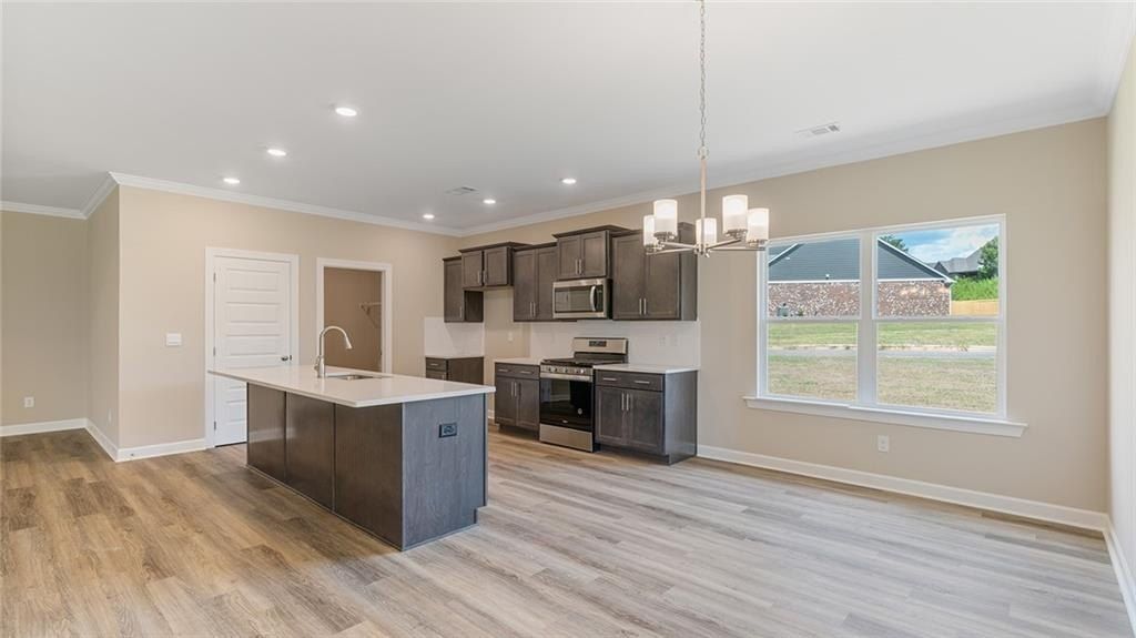 2183 Bluebird Drive. Auburn, AL 36830