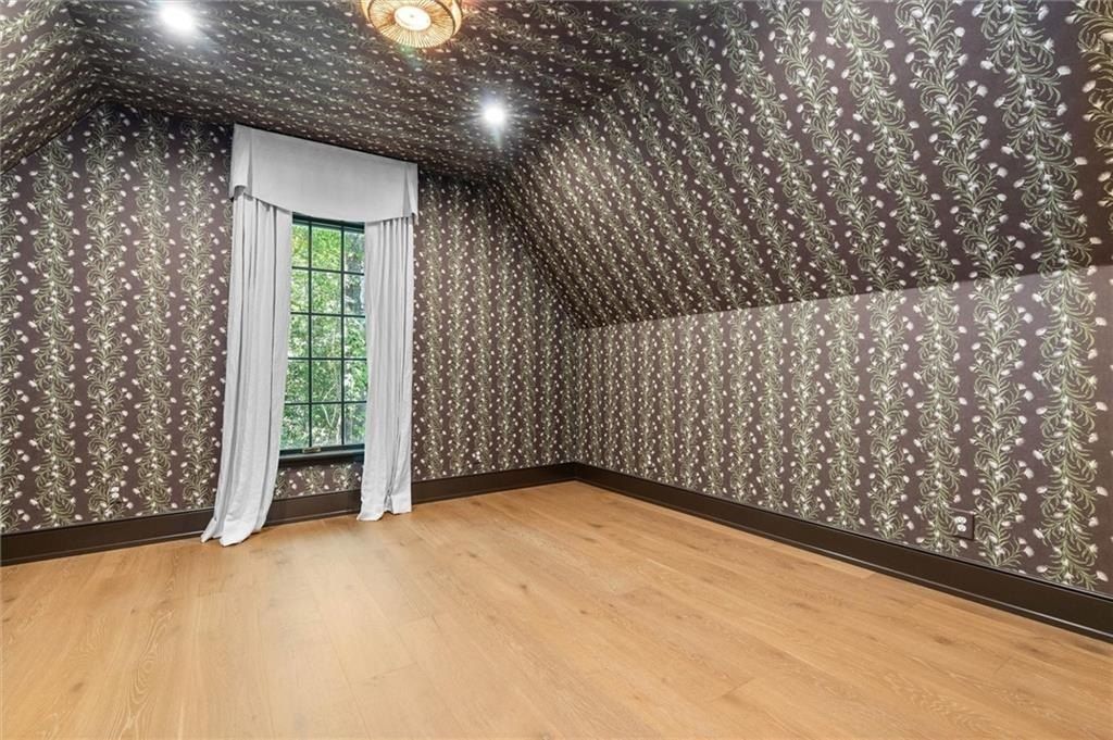 3 Canterbury Park. Mobile, AL 36608