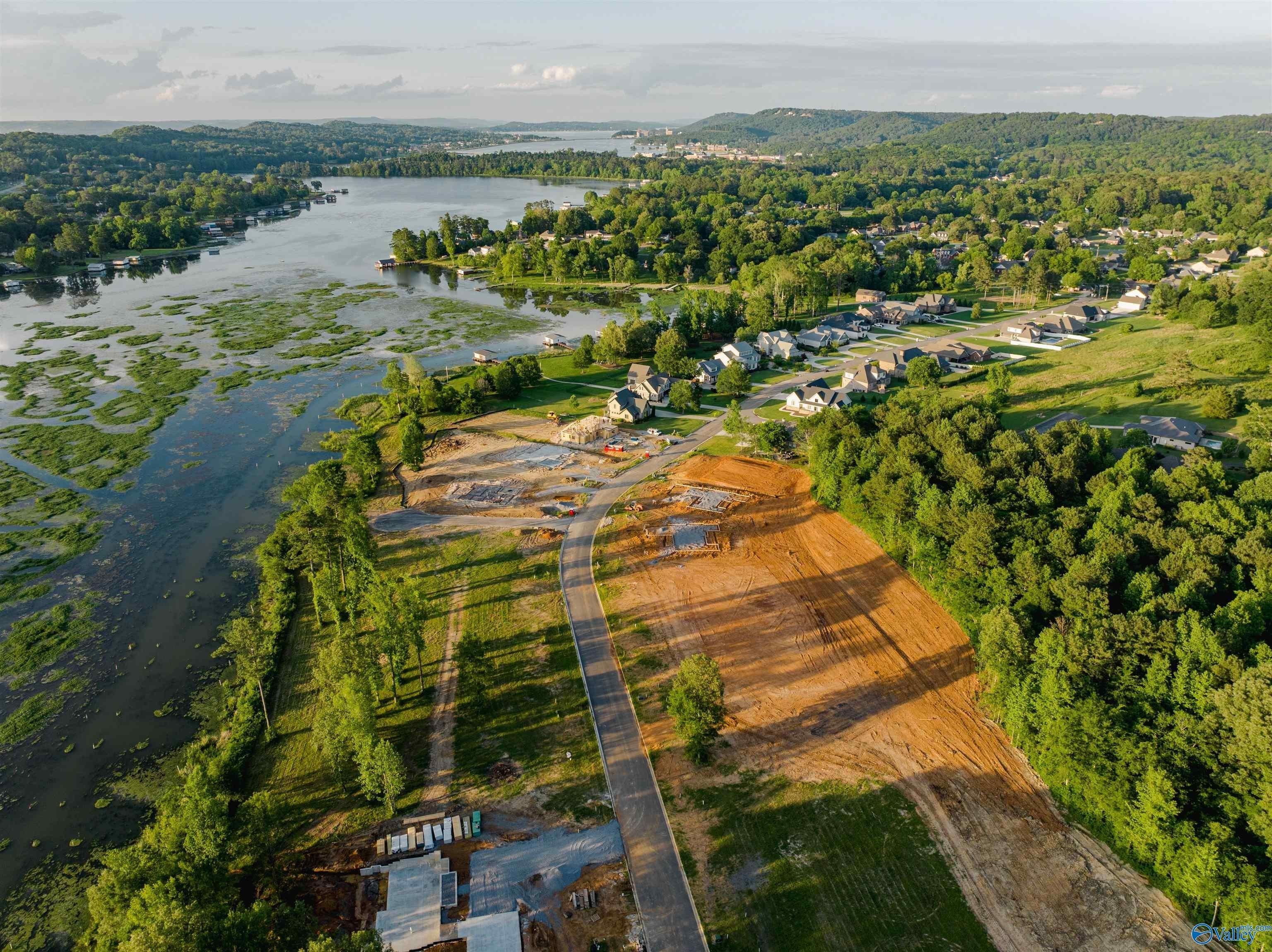 347 Lake Creek Drive. Guntersville, AL 35976