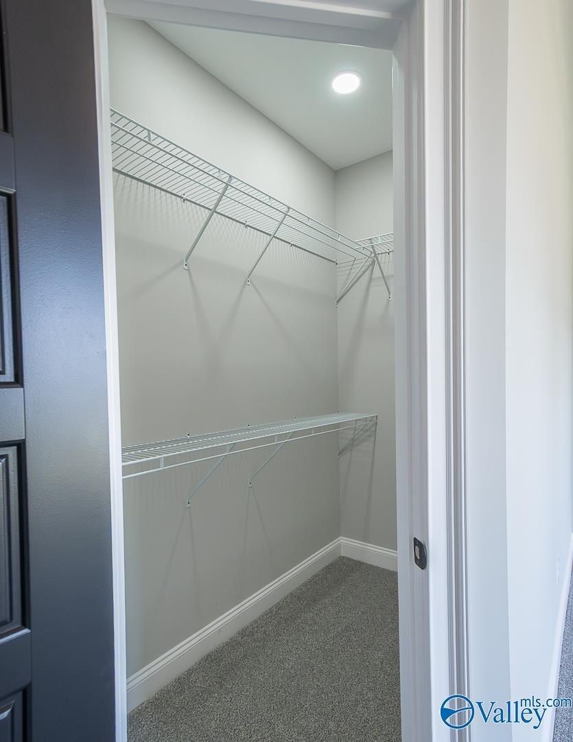 95 Hawthorn Way. Trinity, AL 35673