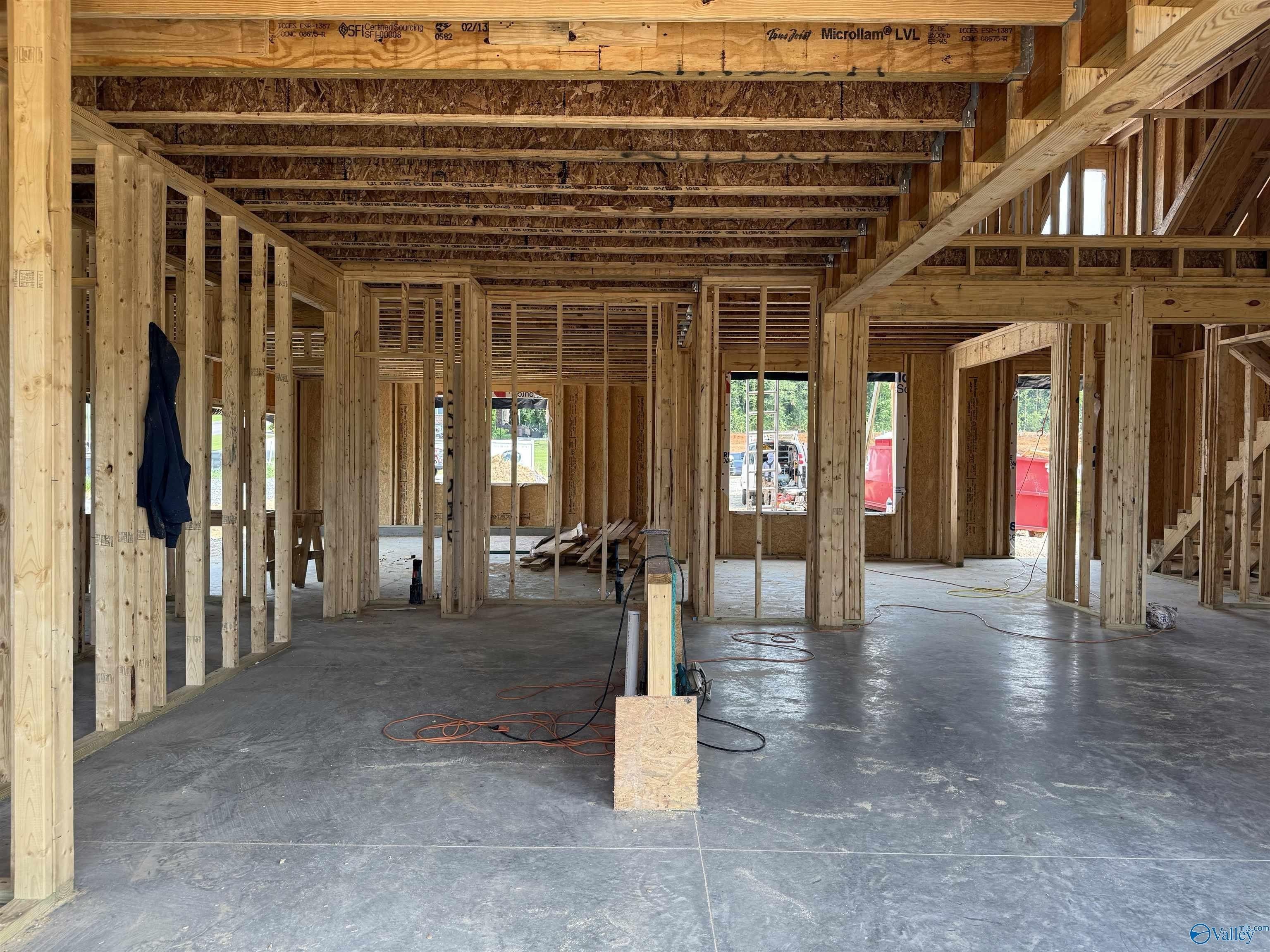 306 Lake Creek Drive. Guntersville, AL 35976