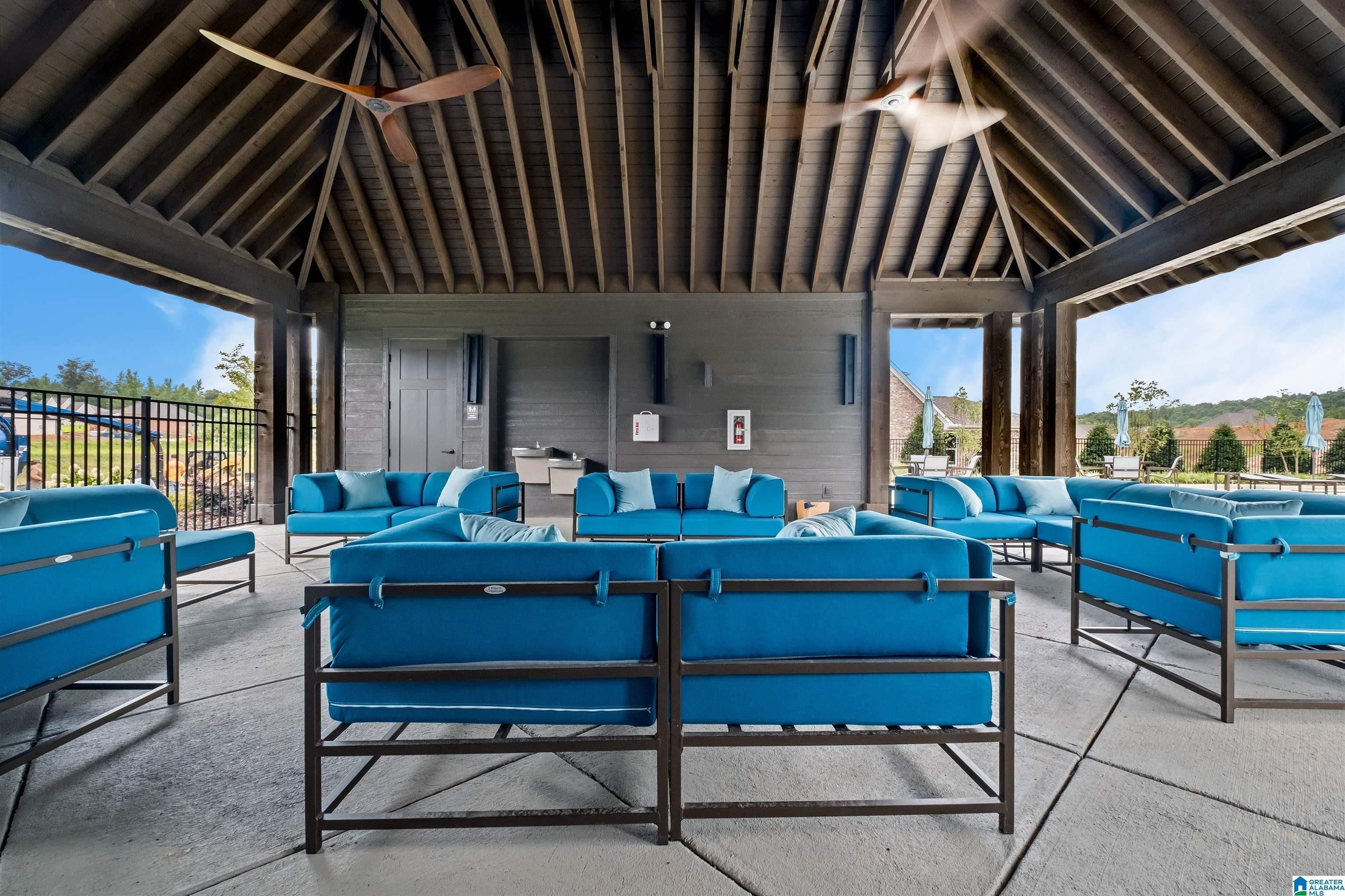 045 Blackridge Crest. Hoover, AL 35244